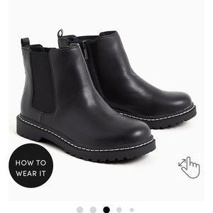 Torrid Black leather Chelsea Boot 10 W